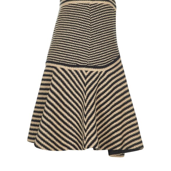 Chanel Resort 2015 Cotton/Silk Flared Mini Skirt Size: M | US8 (Orig. $2600) - Picture 2 of 4